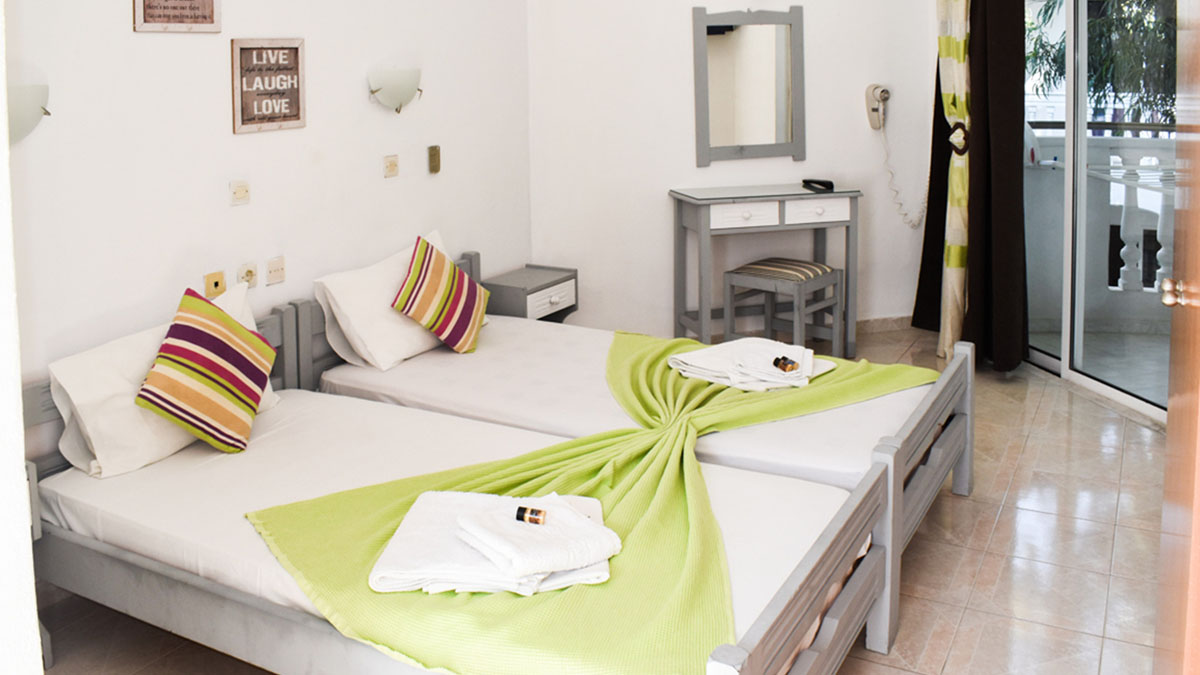 White Palace Studios - NR